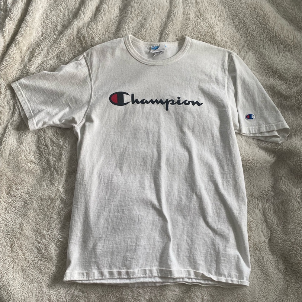 CHAMPION TSHIRT